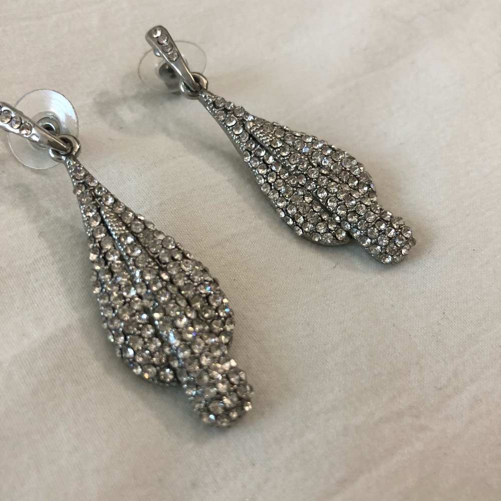 Gorgeous rhinestones earrings